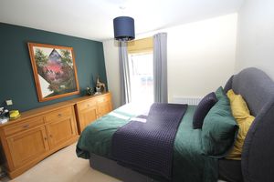 Main bedroom- click for photo gallery
